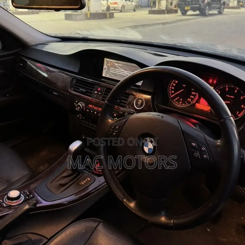 BMW 3 Series 2011 Black