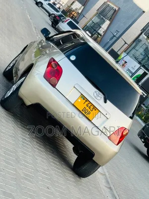 Toyota IST 2006 Beige