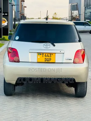 Toyota IST 2006 Beige