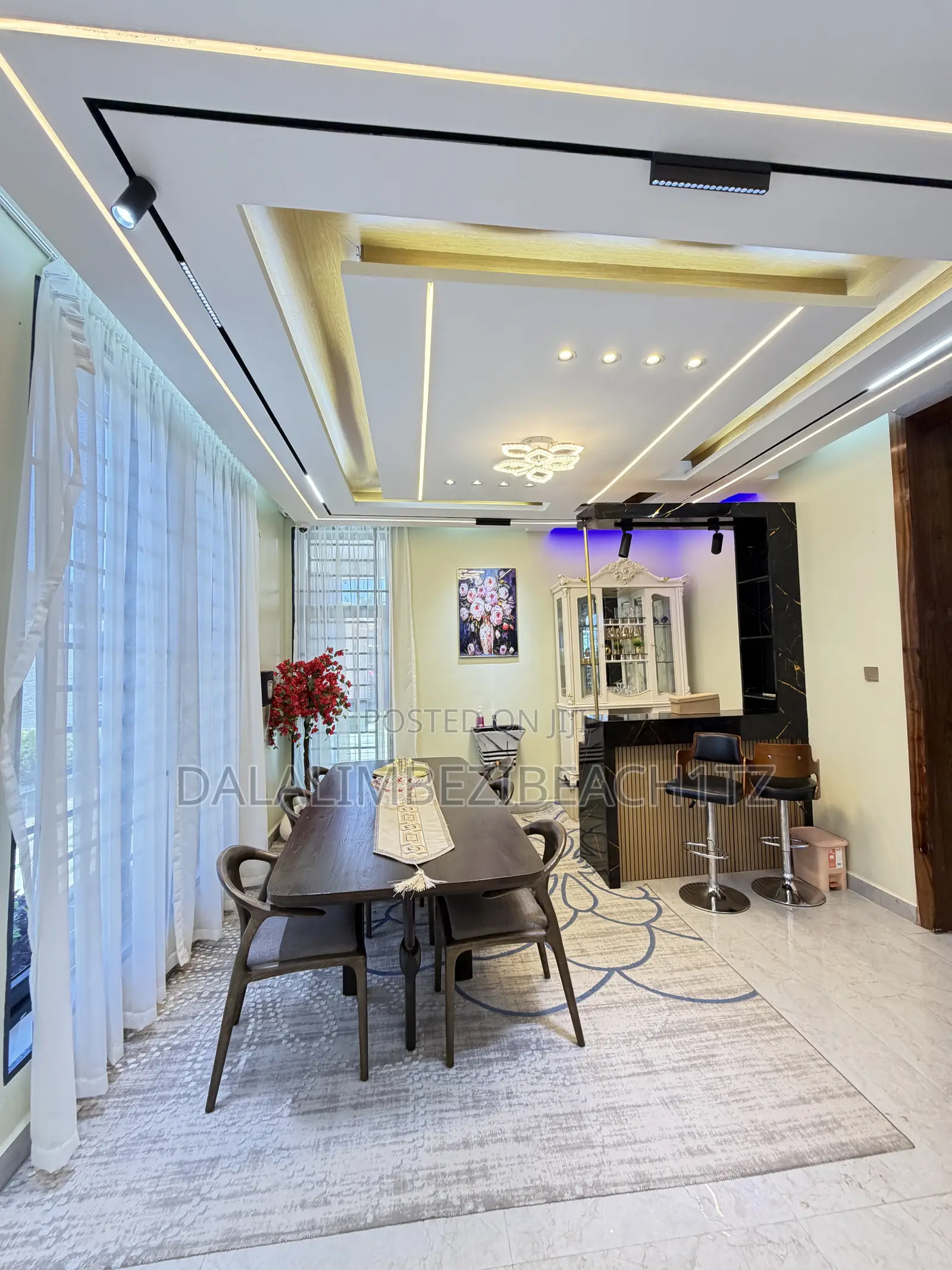 5bdrm Apartment in Mbweni Ubungo for sale