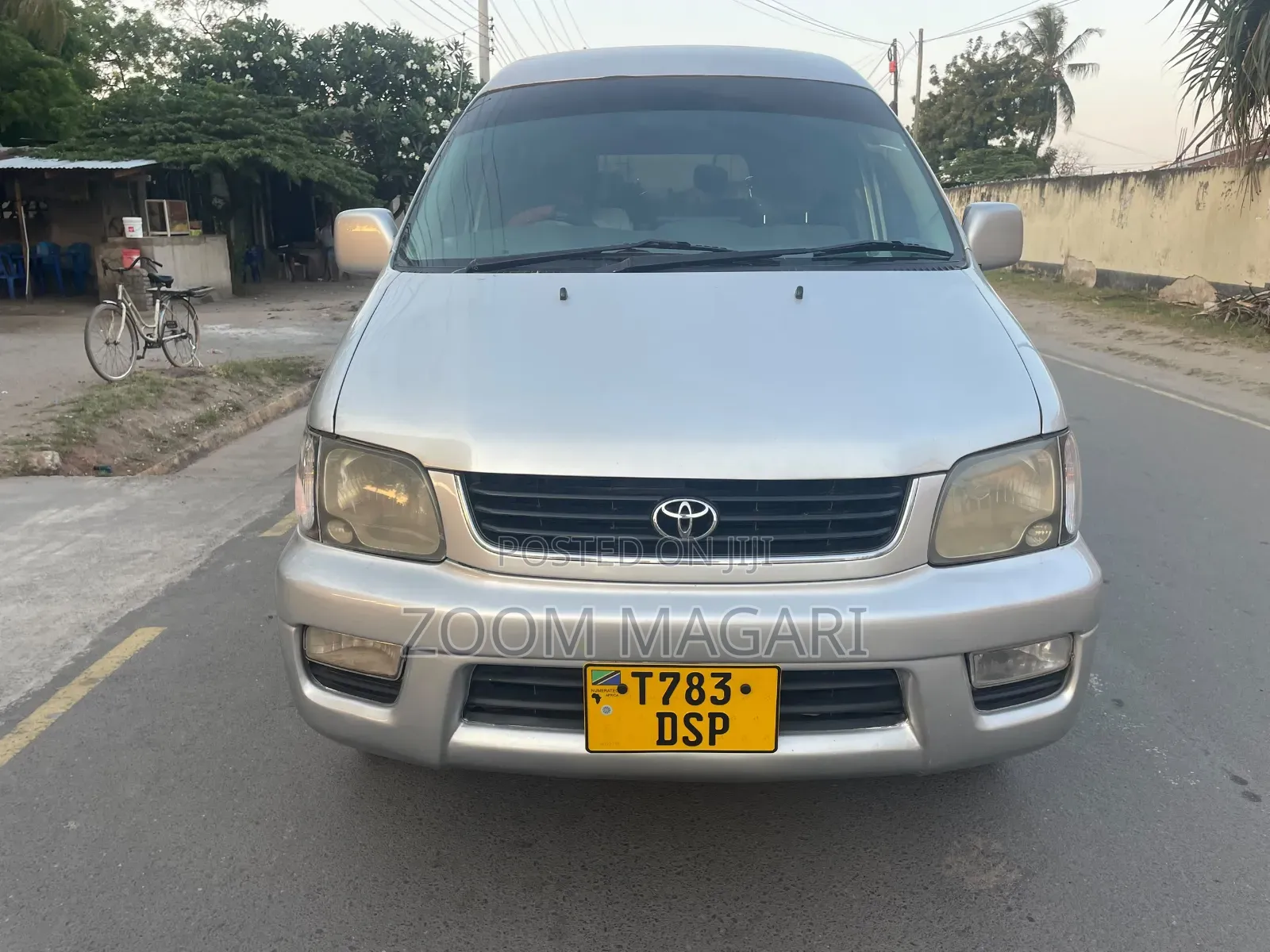 Toyota Noah 2002 Silver