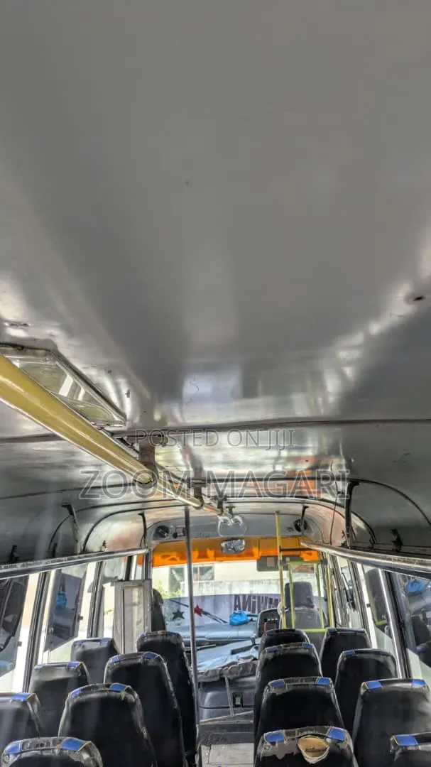 Tata Starbus Ultra Skool 1999