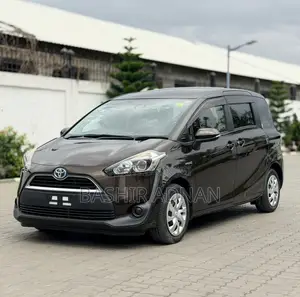 Toyota Sienta 1.5 Hybrid FWD 2016 Brown