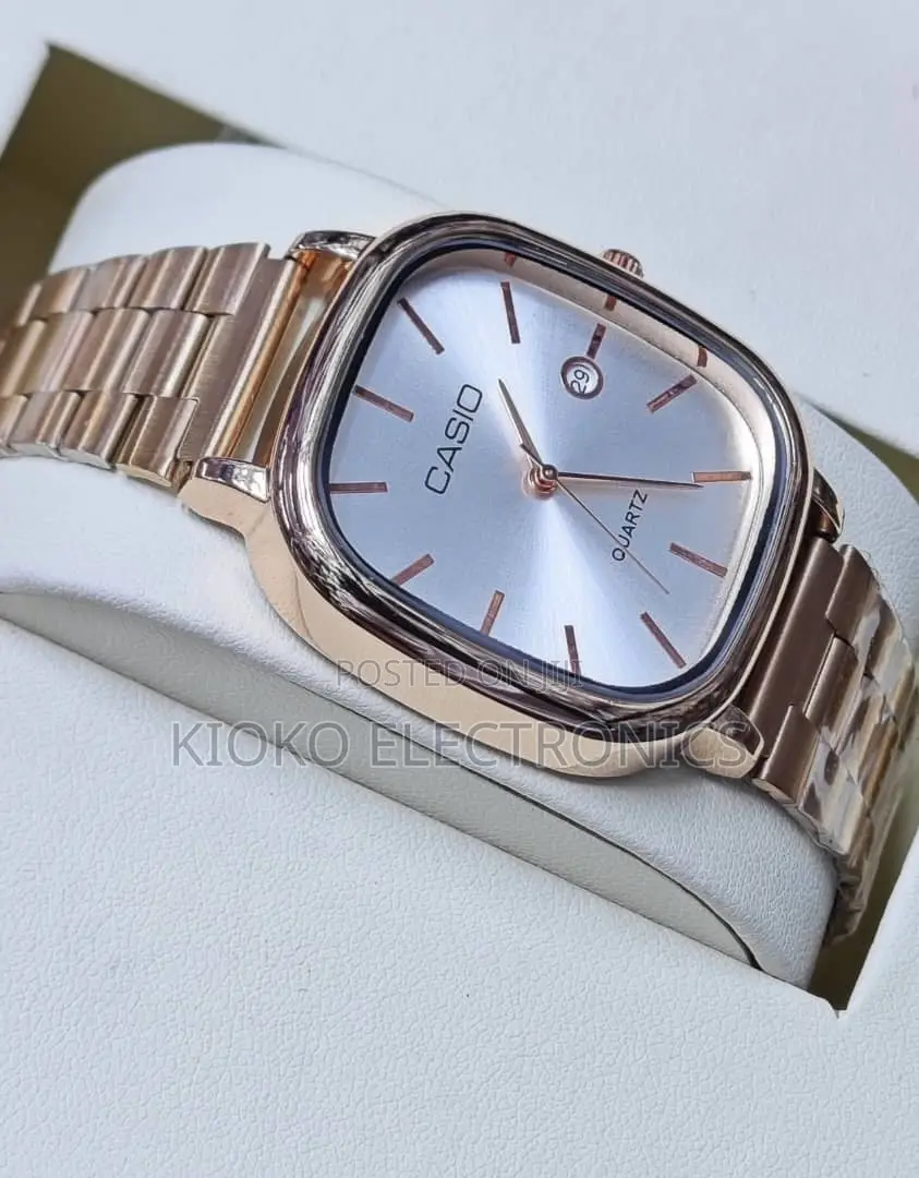  Casio Quartz Elegance 