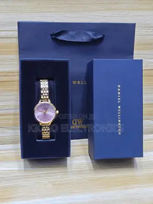 ( Dw) Daniel Wellington