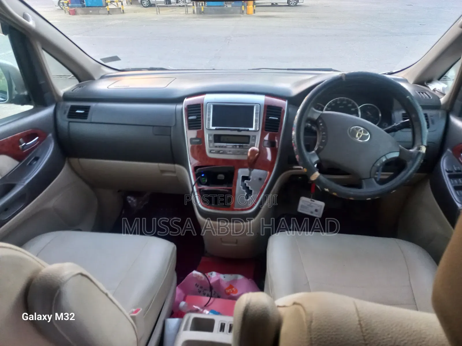 Toyota Alphard 2.4 Petrol AWD 2005 Silver