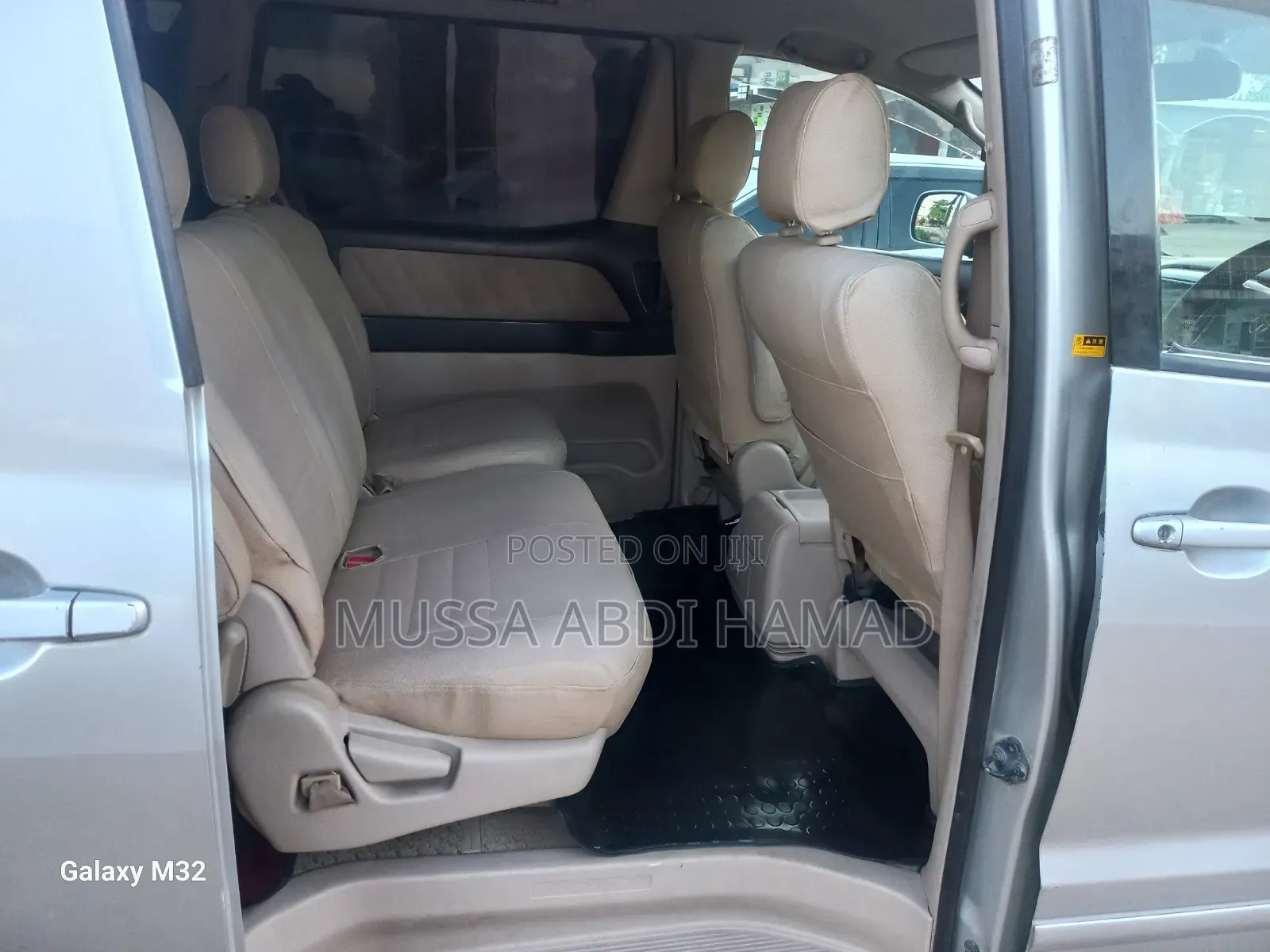 Toyota Alphard 2.4 Petrol AWD 2005 Silver