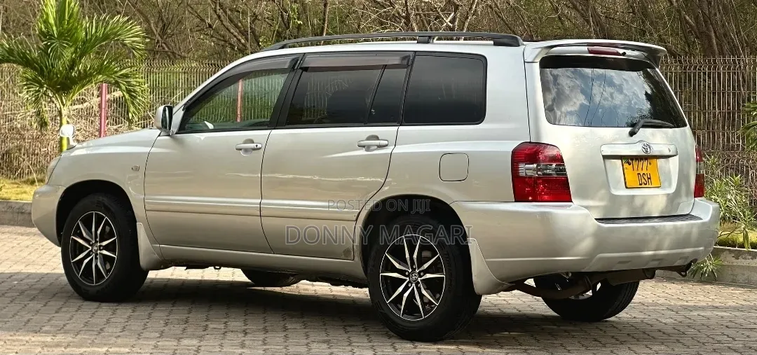 Toyota Kluger 2004 Silver
