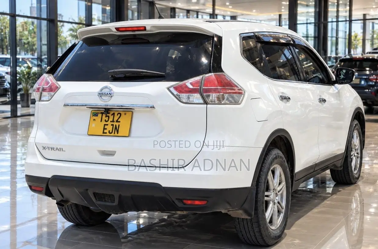 Nissan X-Trail 2.0 Petrol FWD 2014 White
