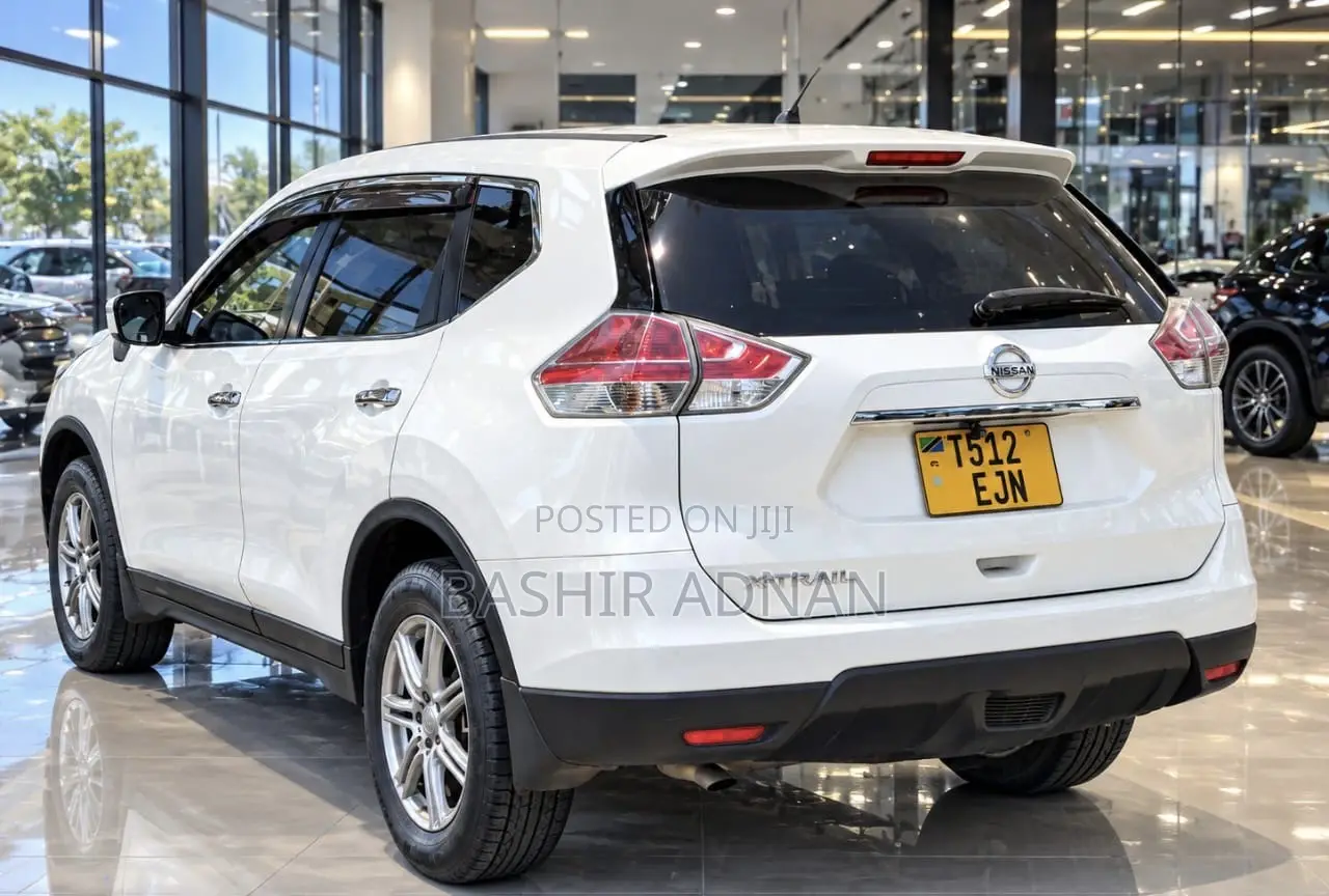 Nissan X-Trail 2.0 Petrol FWD 2014 White