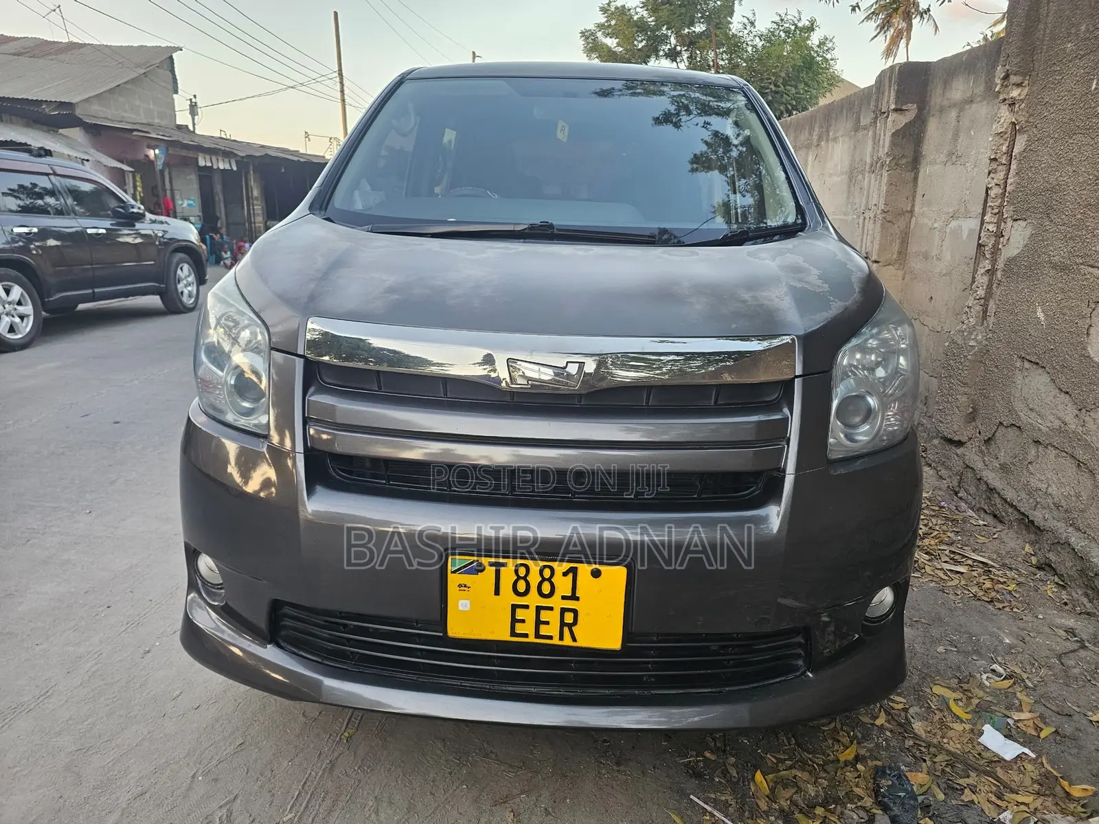 Toyota Noah 2008 Gray