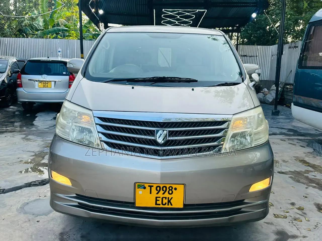 Toyota Alphard 2006 Beige