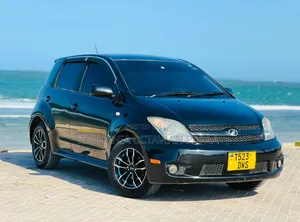Toyota IST 2006 Black