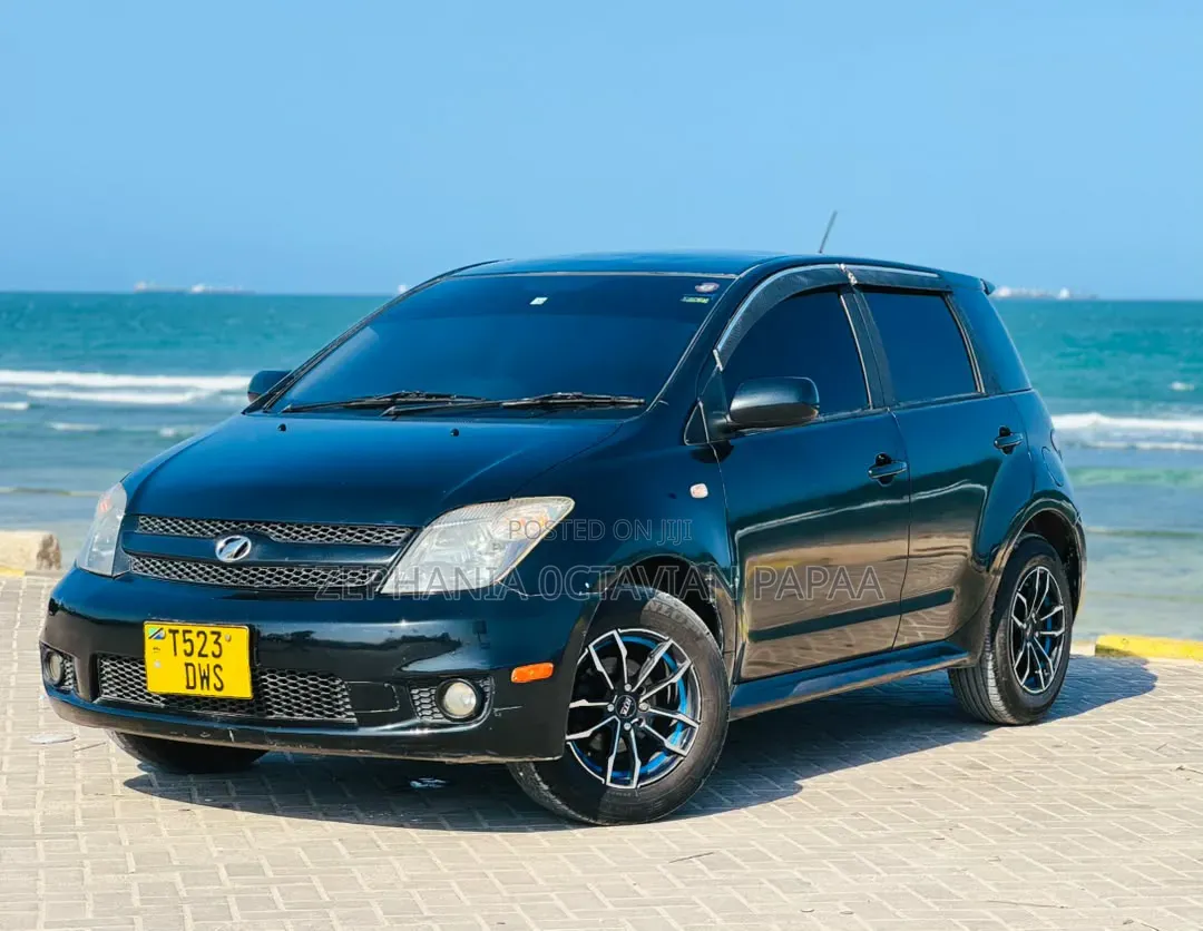 Toyota IST 2006 Black