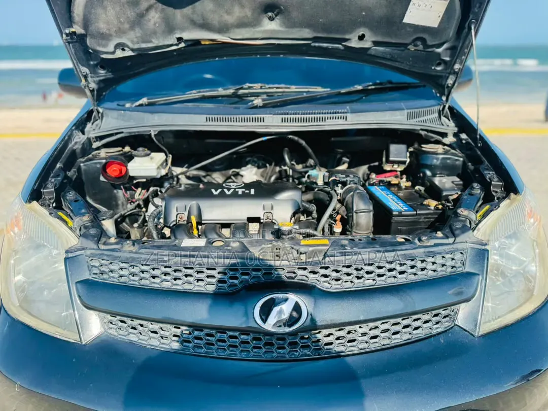 Toyota IST 2006 Black