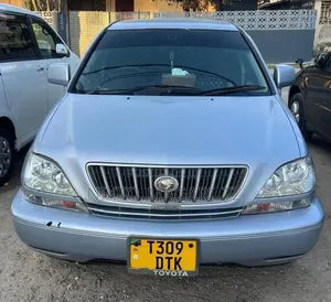 Toyota Harrier 2006 Silver