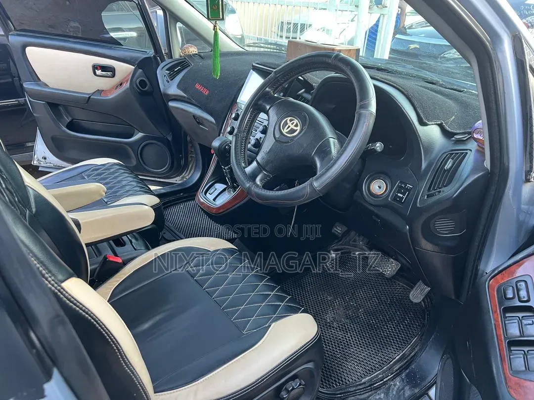 Toyota Harrier 2006 Silver