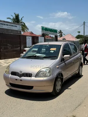 Toyota Vitz 2001 Pink