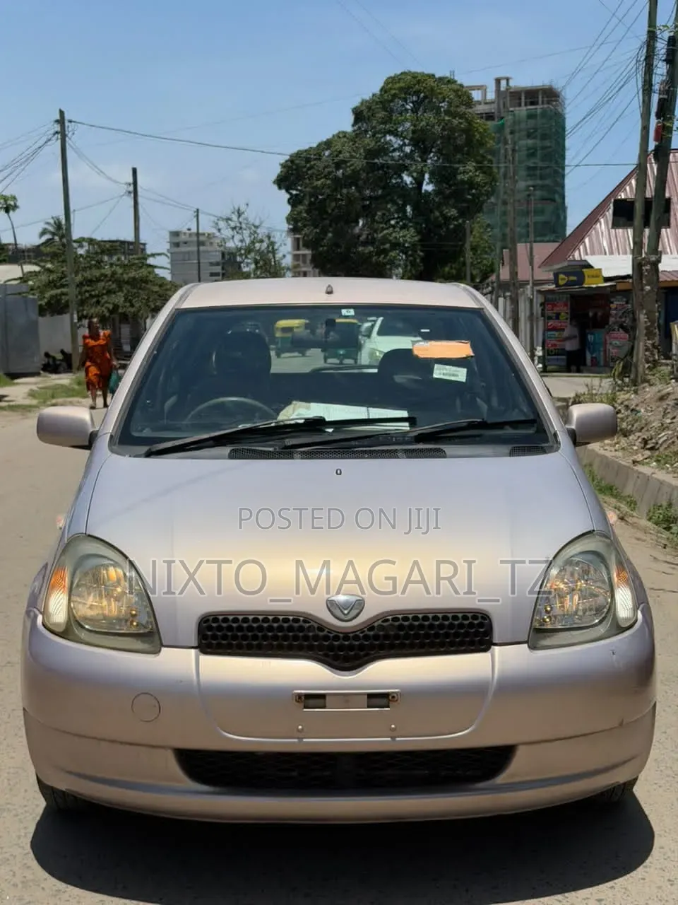Toyota Vitz 2001 Pink