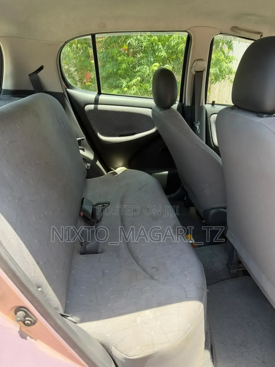 Toyota Vitz 2001 Pink