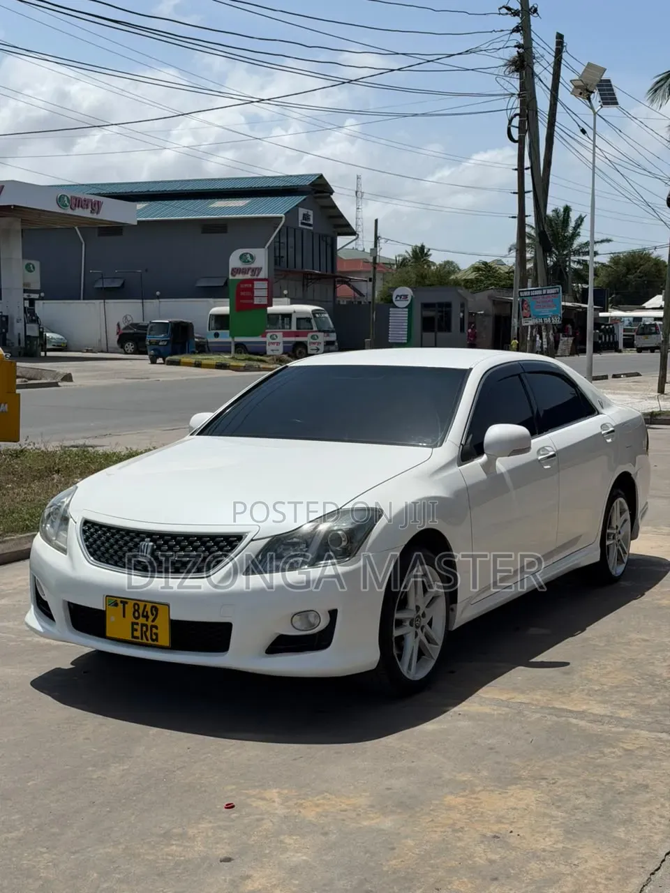 Toyota Crown 2009 White