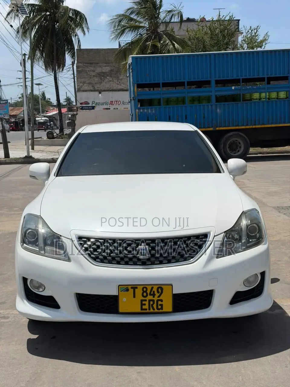 Toyota Crown 2009 White