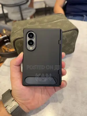 Galaxy Fold 8 -Torras Ostand L1 Case
