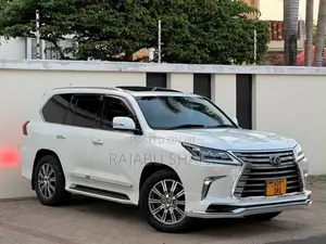 Lexus LS 2017 White
