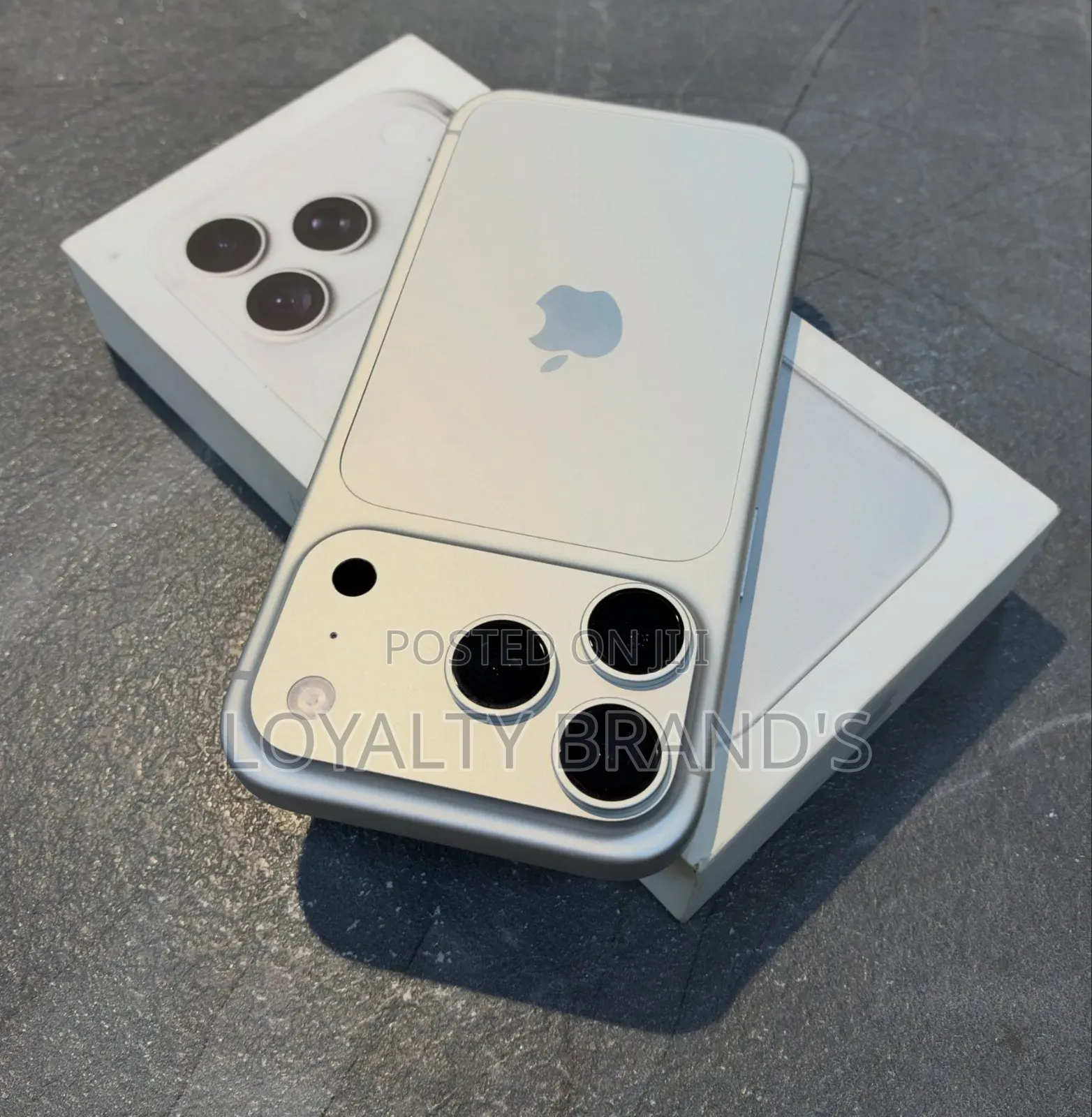 New Apple iPhone 18 Pro Max 1 TB Silver