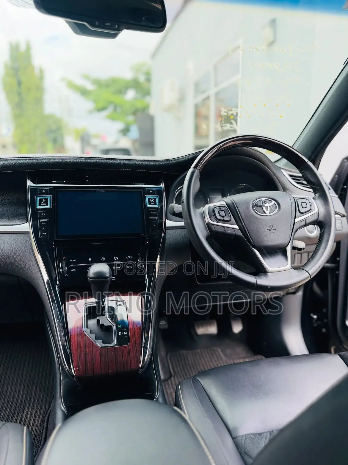 Toyota Harrier 2.0 4WD 2015 Black
