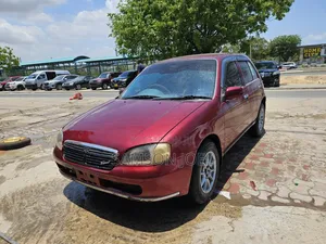 Toyota Starlet 2000 Red