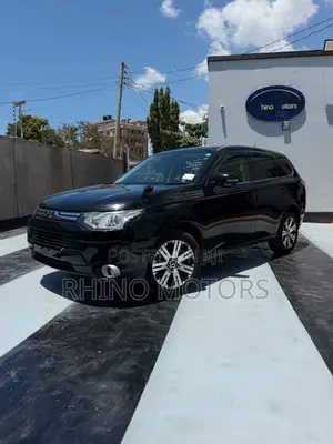 Mitsubishi Outlander 2013 Black