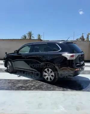 Mitsubishi Outlander 2013 Black