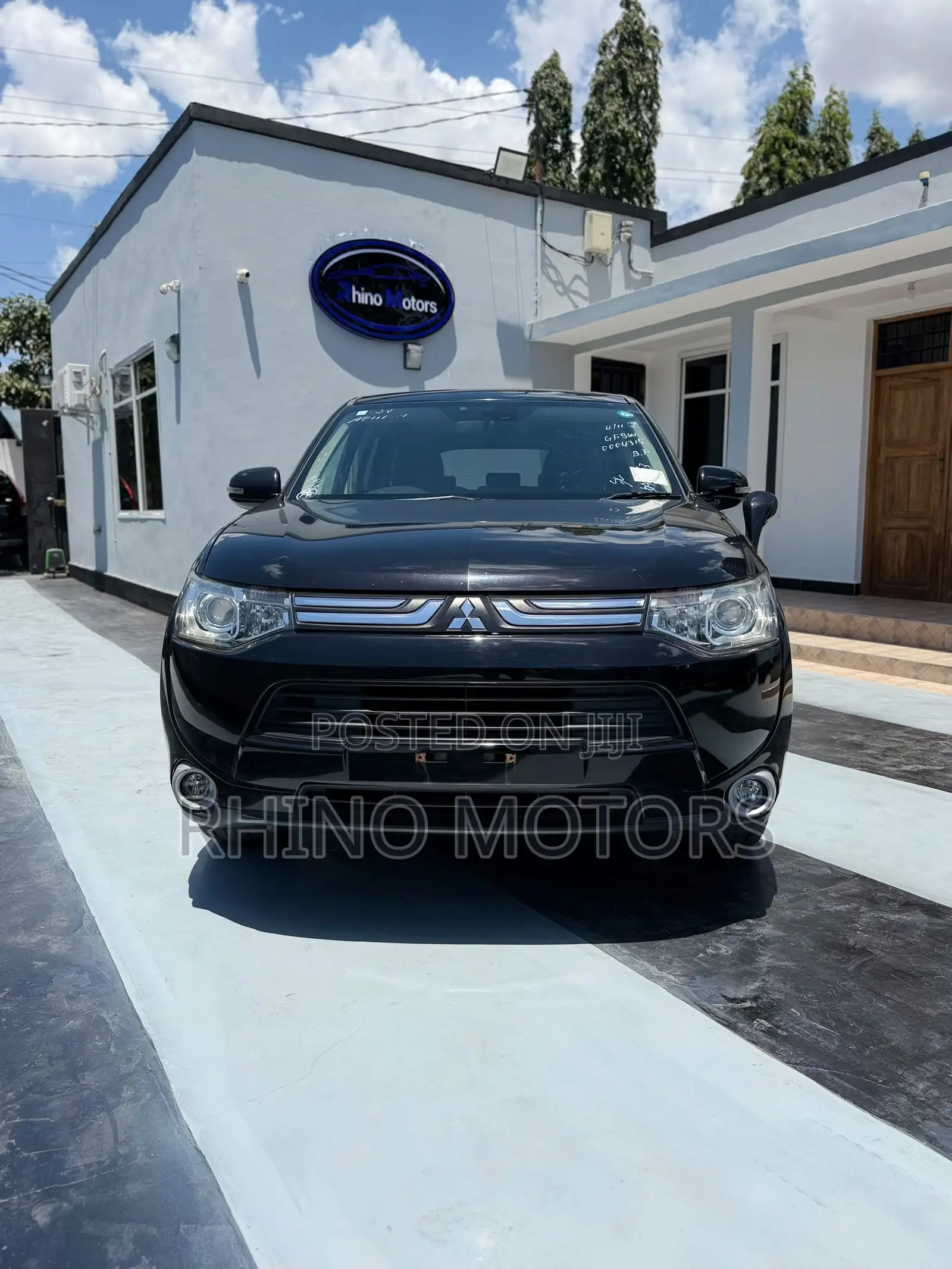 Mitsubishi Outlander 2013 Black