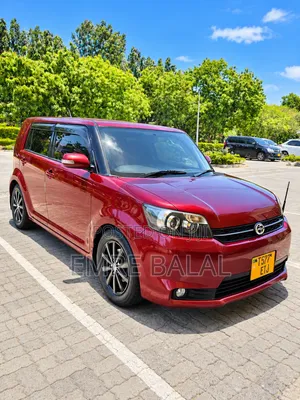 Toyota Corolla Rumion Hatchback 1.8 FWD 2010 Maroon