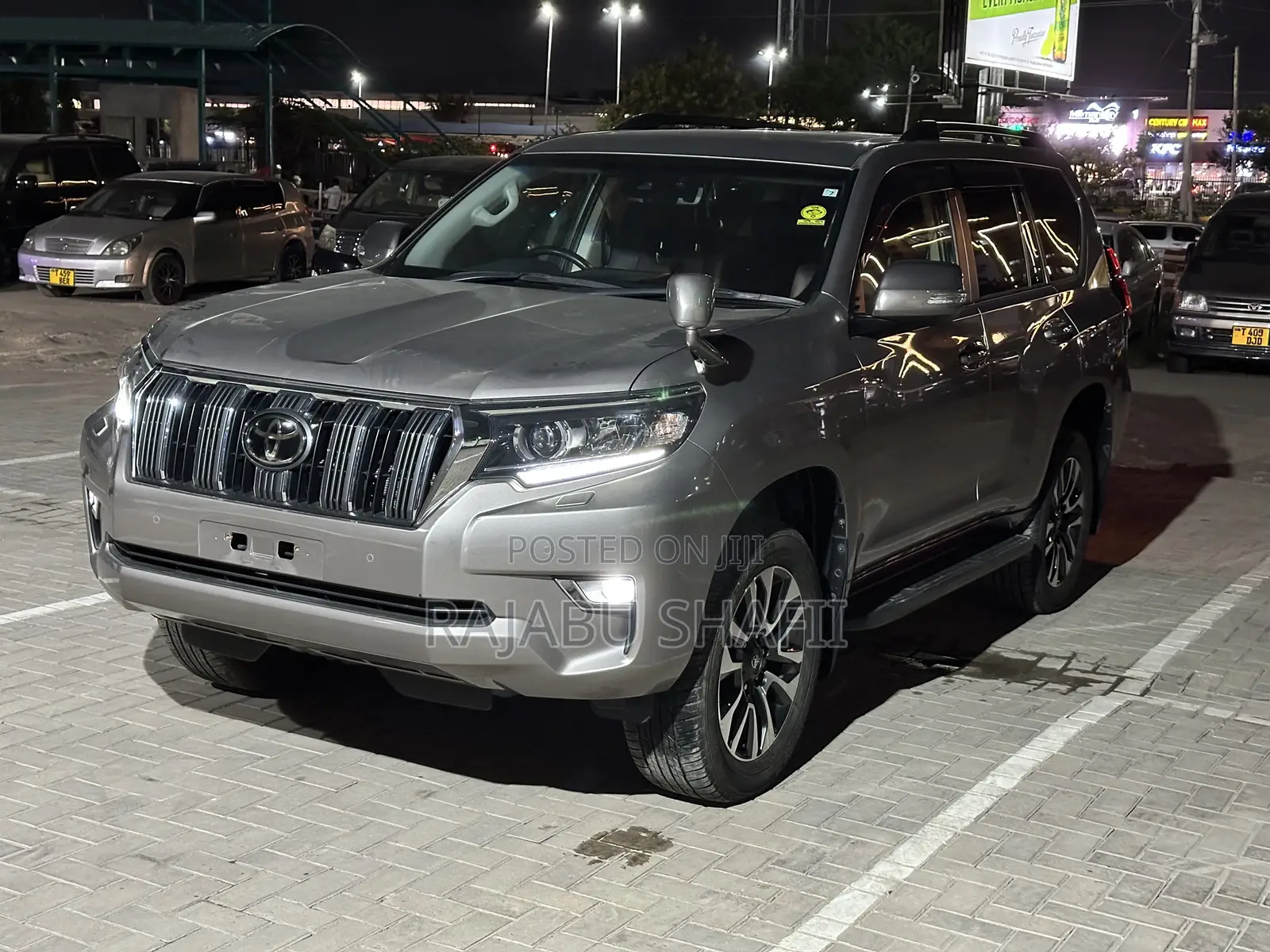 Toyota Land Cruiser Prado 2.7 2022 Beige