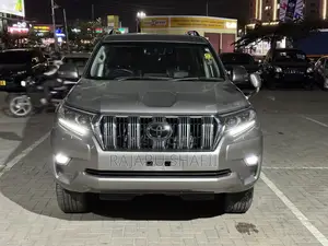 Toyota Land Cruiser Prado 2.7 2022 Beige