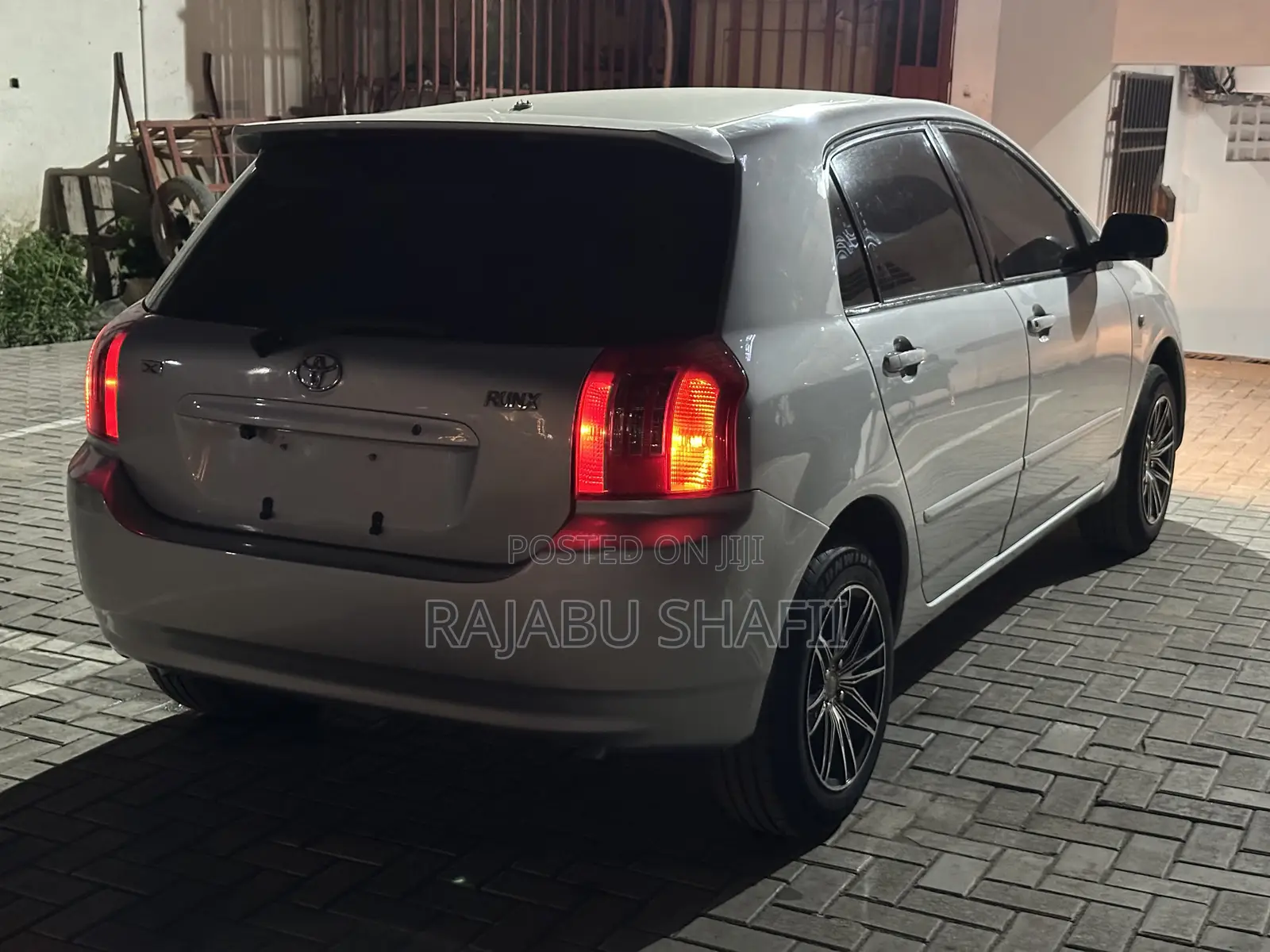 Toyota Corolla RunX 1.5 X FWD 2004 Black