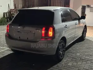 Toyota Corolla RunX 1.5 X FWD 2004 Black