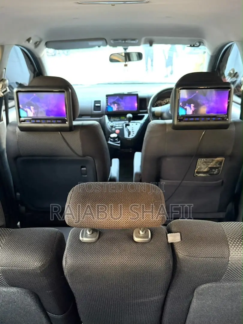 Toyota Wish 2005 Blue