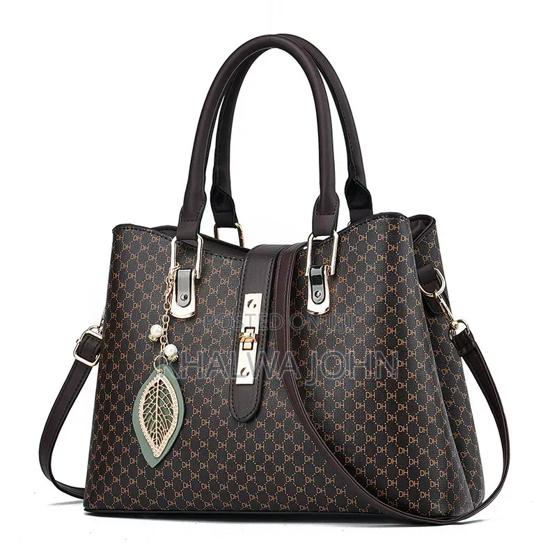 Handbag Kwa Bei Rahisi Tunatuma Kote Tanzania Karibuni Sana Wateja Wet