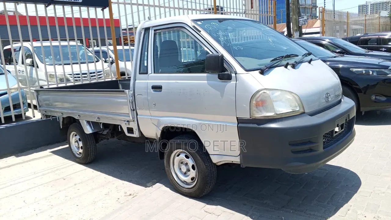 Toyota TownAce 2005 White