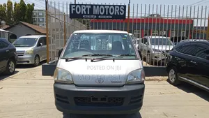 Toyota TownAce 2005 White