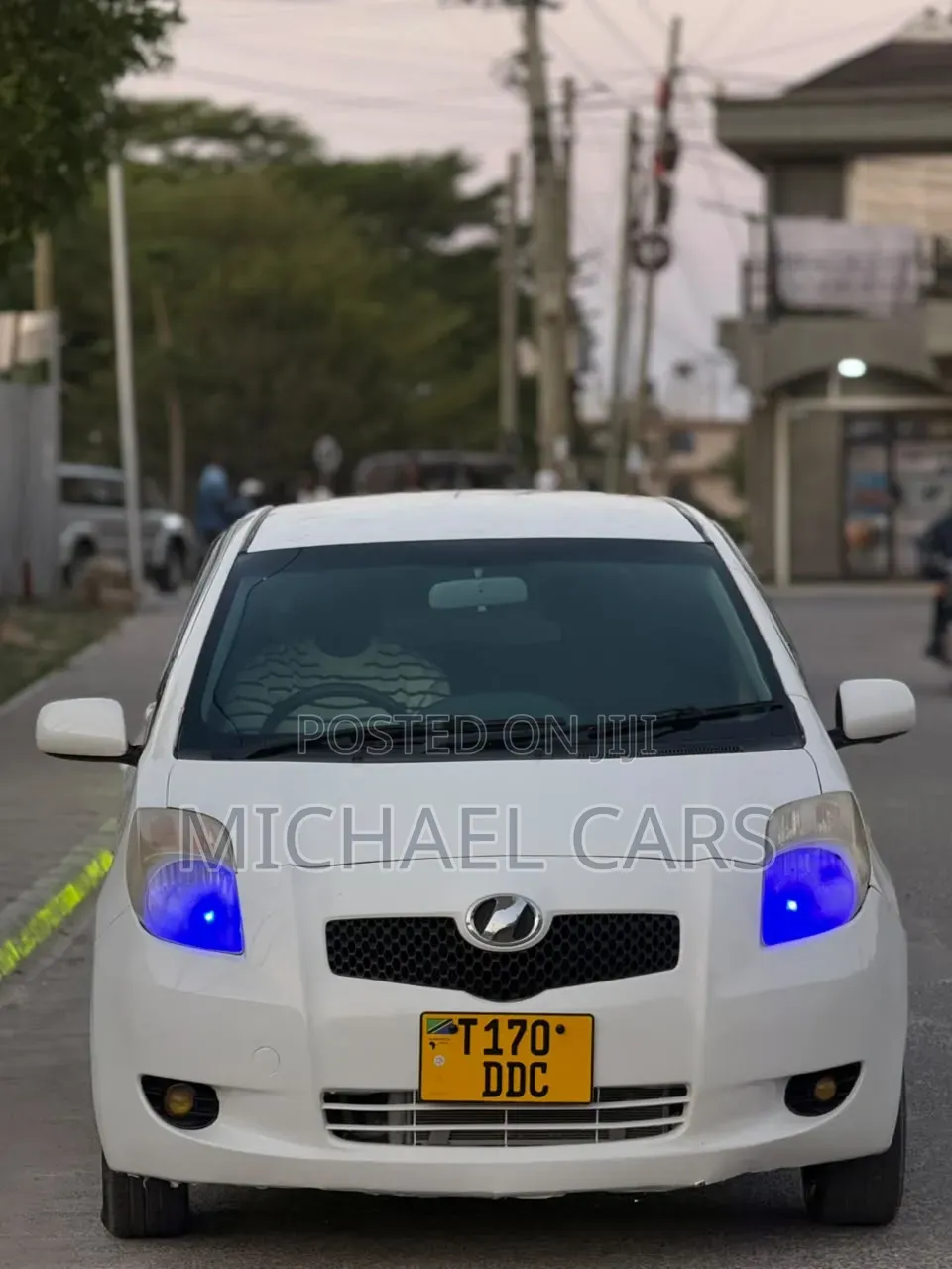 Toyota Vitz 2008 White