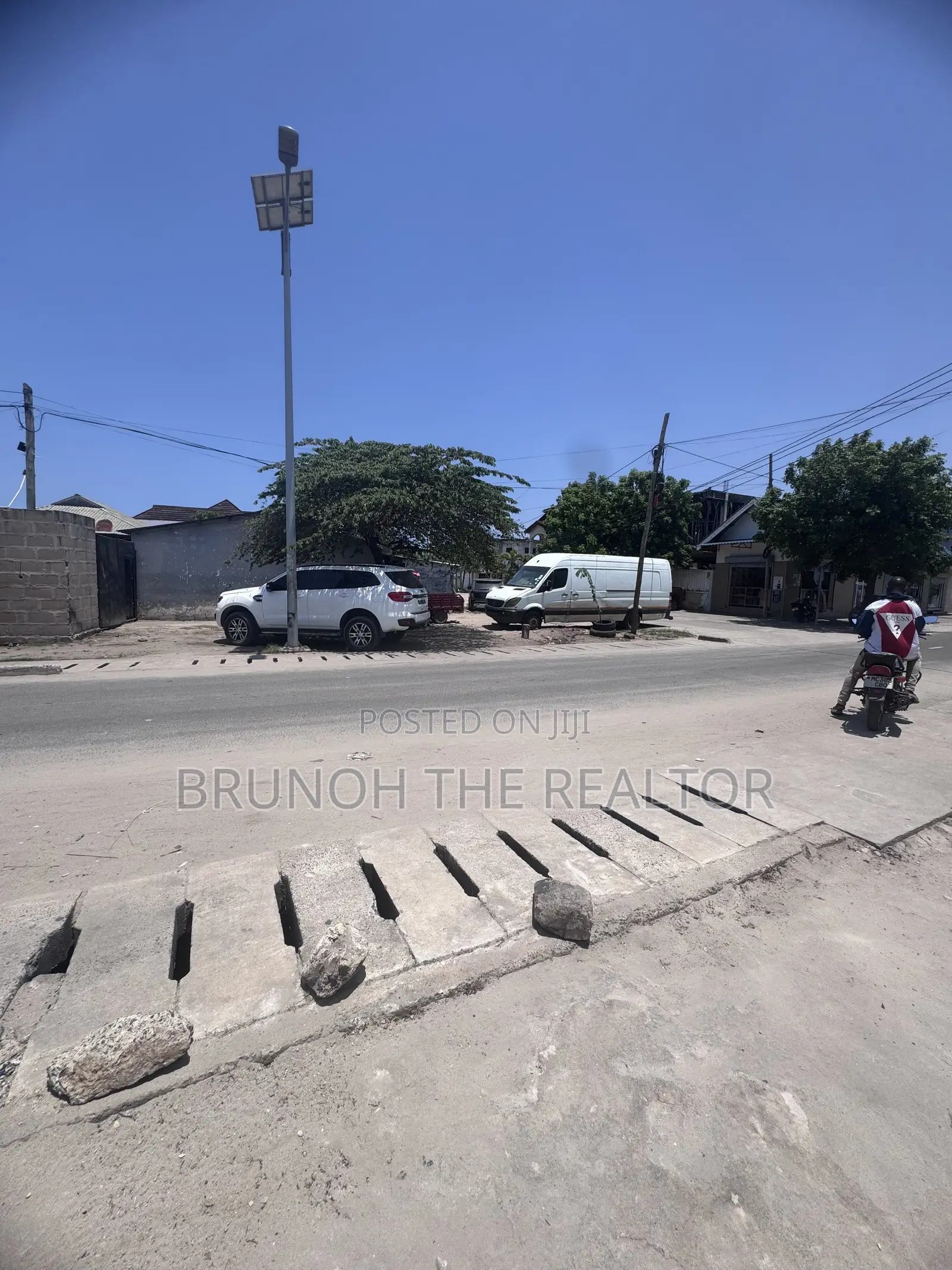 Corner Plot for Sale