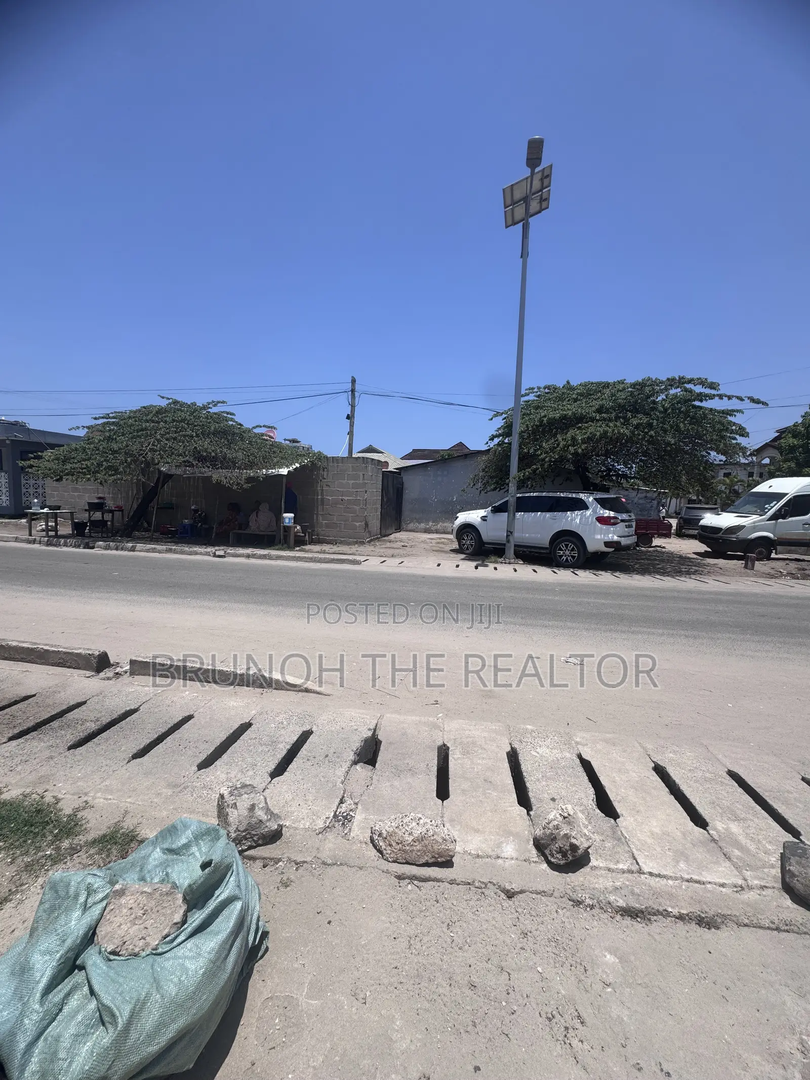 Corner Plot for Sale