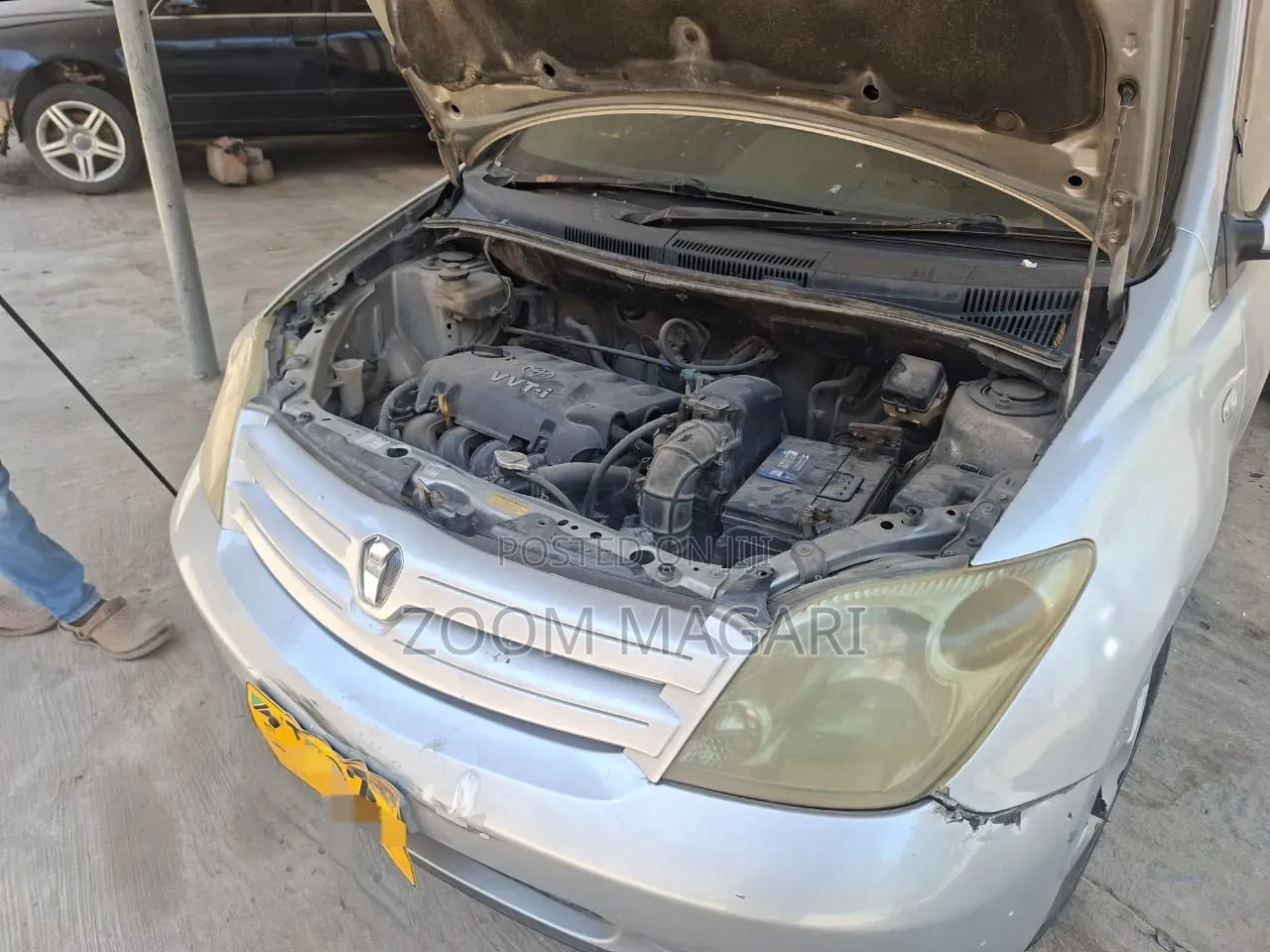Toyota IST 2001 Silver