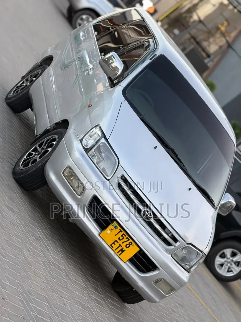 Toyota LiteAce Noah 2001 Silver