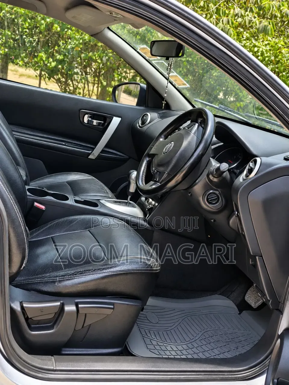Nissan Dualis 2011 Silver
