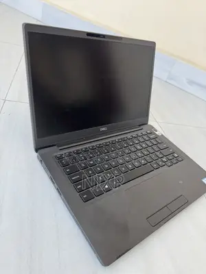 Laptop Dell Latitude 7300 4GB Intel Core i5 SSD 256GB